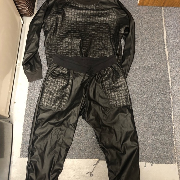 Various womens clothes - Picture 10 of 10